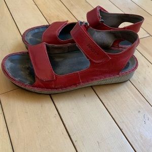 Naot leather sandal